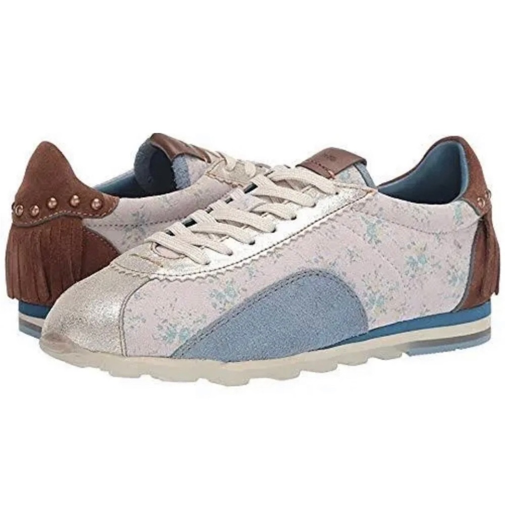 Coach C122 with Fringe Size 7B